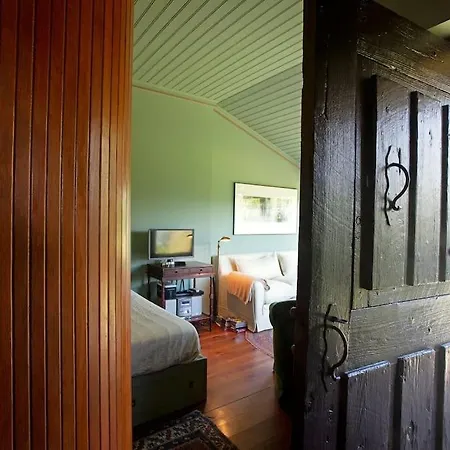 Fee4me O'pepito The Peace Corner *